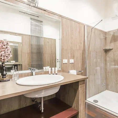 Via Delle Tre Cannelle By Onefinestay Apartmán